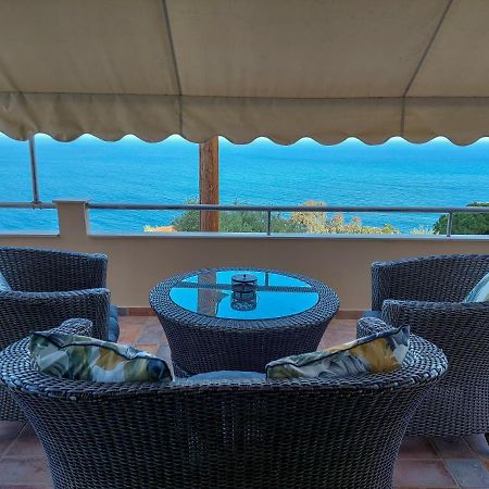 Golden Sunrise - Nikos Home Gythio Exterior foto